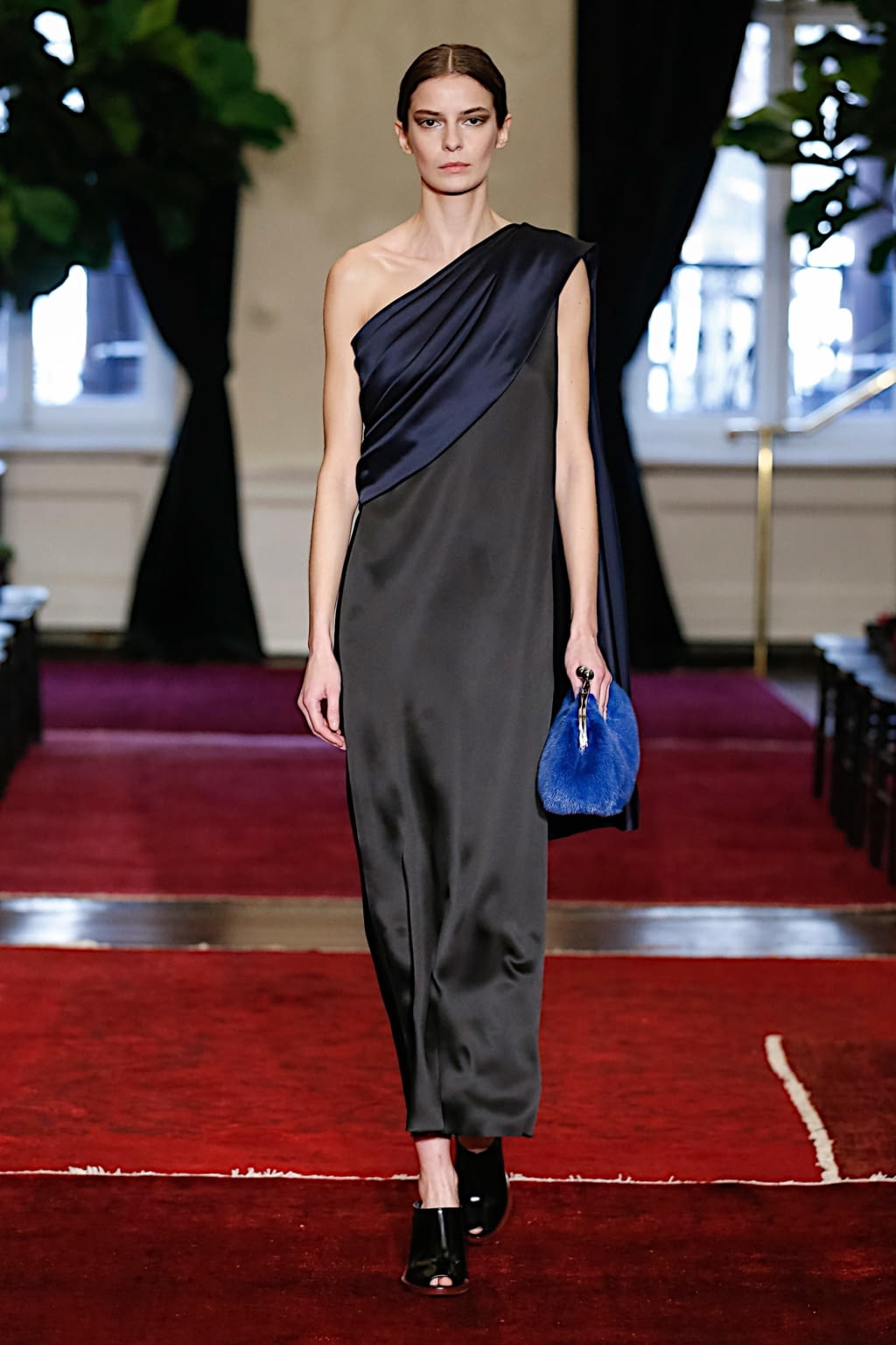Fashion Week New York Fall/Winter 2020 look 27 de la collection Marina Moscone womenswear