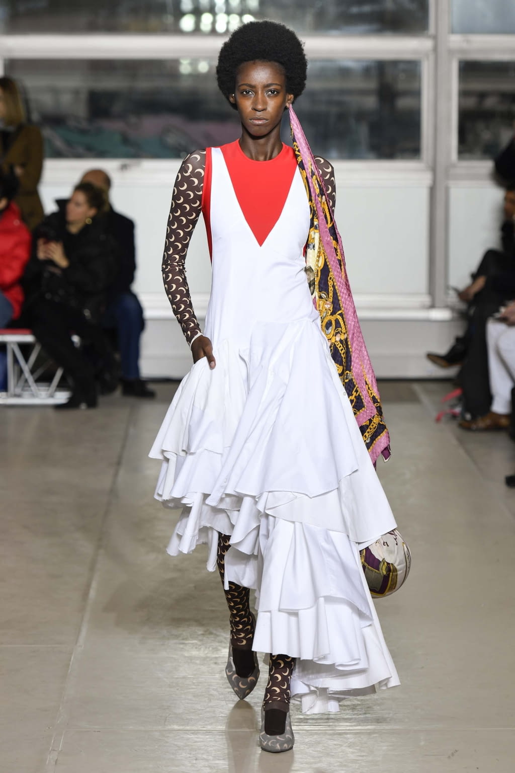Fashion Week Paris Fall/Winter 2018 look 32 from the Marine Serre collection 女装