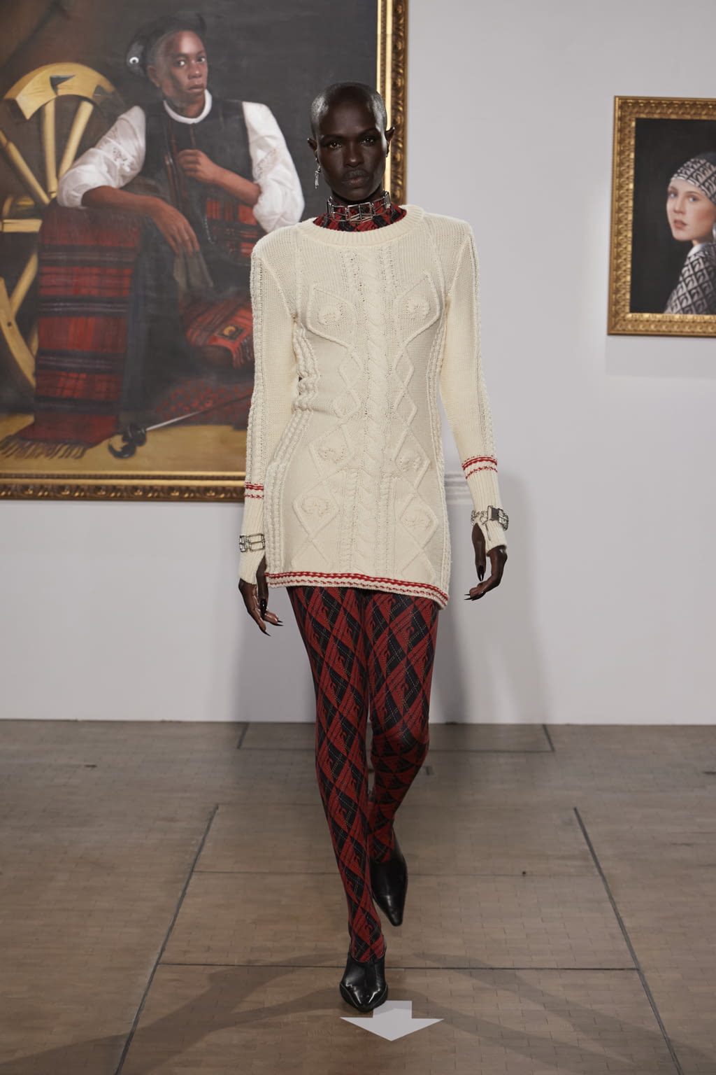 Fashion Week Paris Fall/Winter 2022 look 11 from the Marine Serre collection womenswear