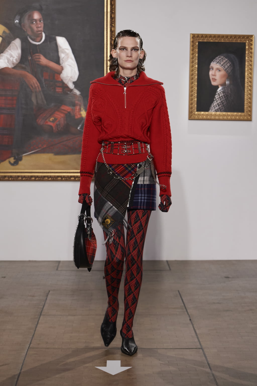 Fashion Week Paris Fall/Winter 2022 look 13 from the Marine Serre collection womenswear