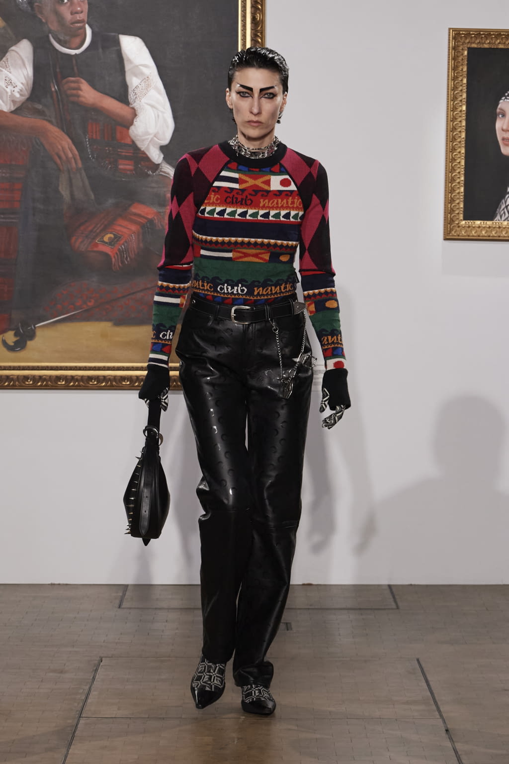 Fashion Week Paris Fall/Winter 2022 look 15 from the Marine Serre collection womenswear