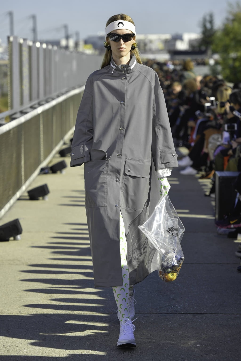 Fashion Week Paris Spring/Summer 2019 look 38 from the Marine Serre collection 女装