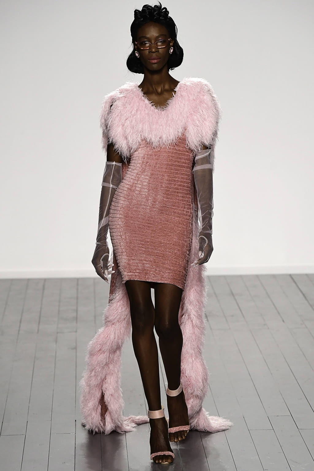 Fashion Week London Fall/Winter 2019 look 26 from the Mark Fast collection womenswear