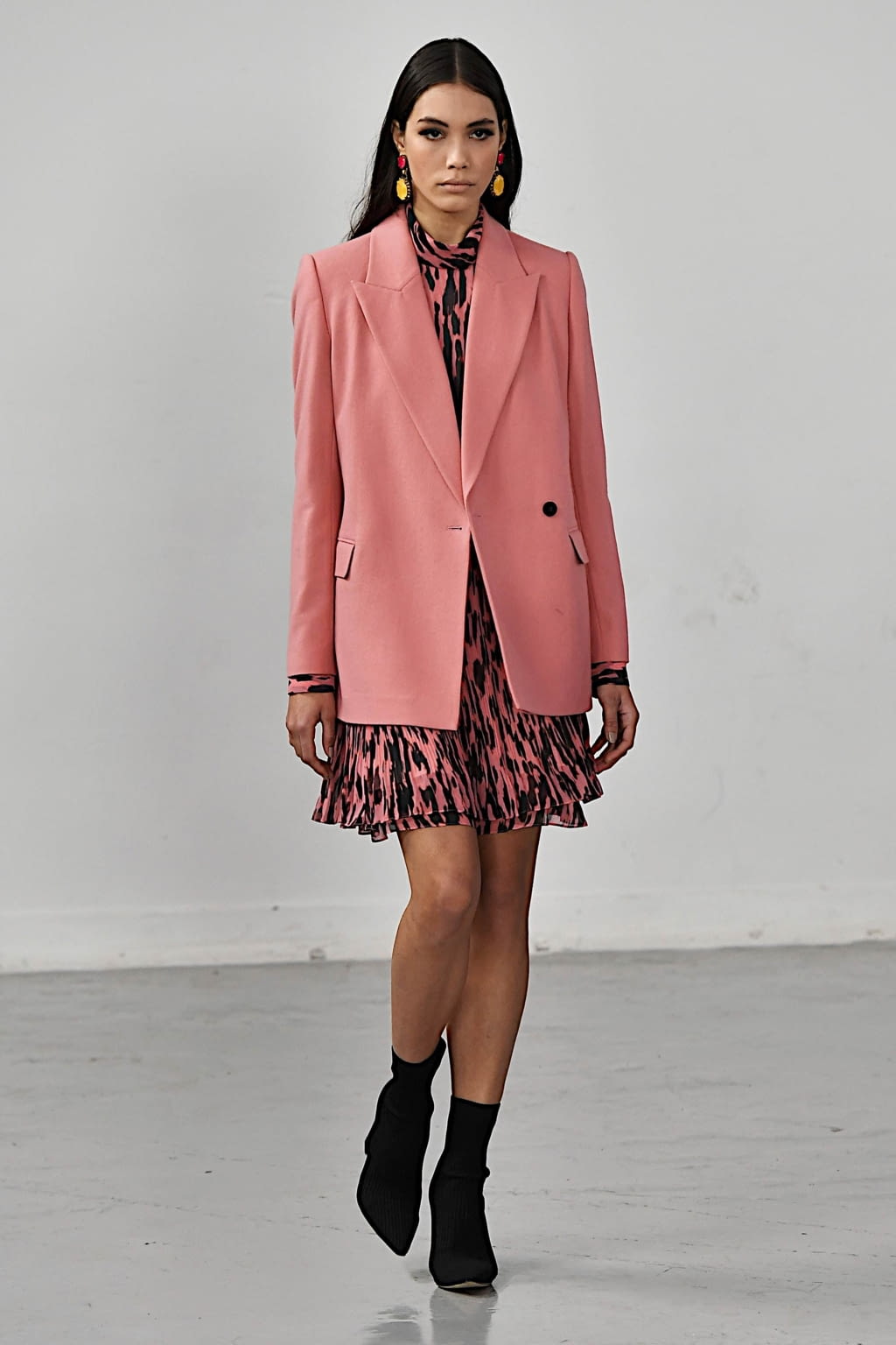 Fashion Week London Fall/Winter 2020 look 12 from the Mark Fast collection womenswear