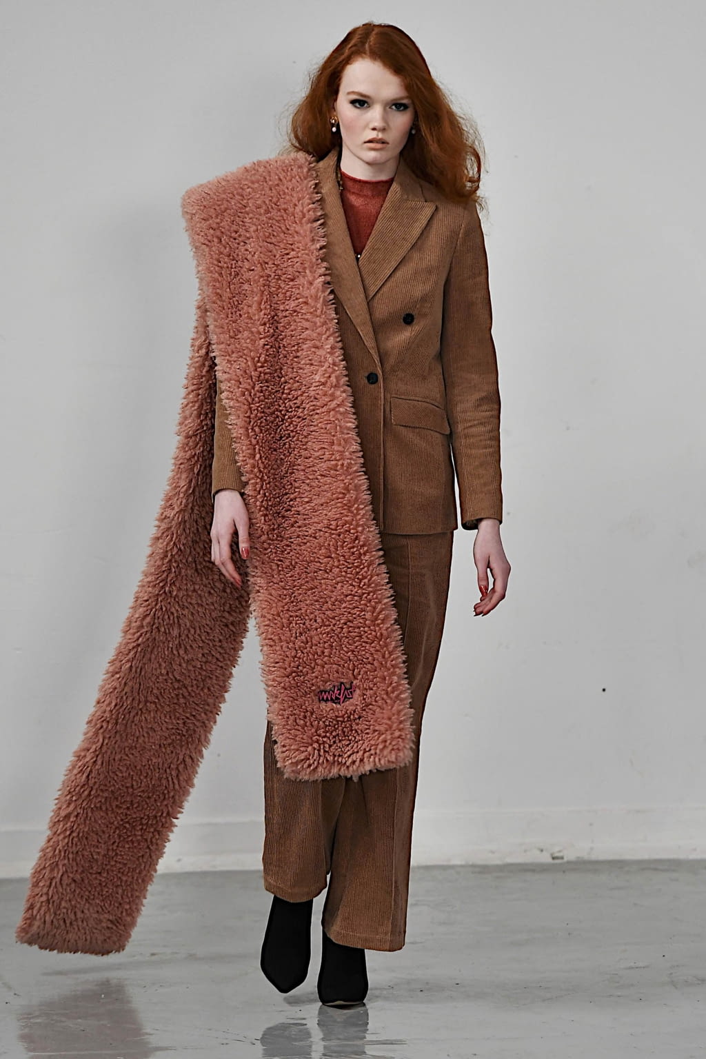 Fashion Week London Fall/Winter 2020 look 17 from the Mark Fast collection womenswear
