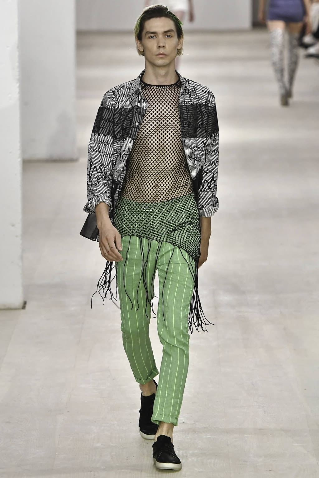 Fashion Week London Spring/Summer 2020 look 32 from the Mark Fast collection 女装