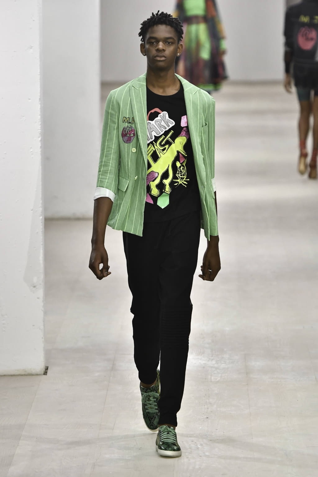 Fashion Week London Spring/Summer 2020 look 37 from the Mark Fast collection womenswear