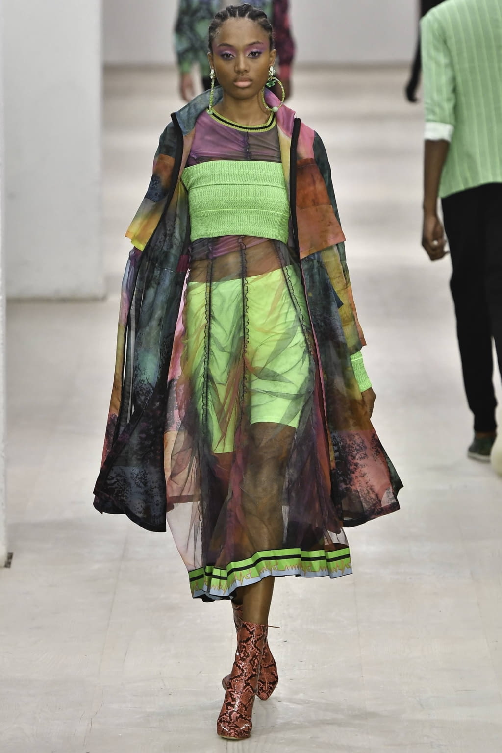 Fashion Week London Spring/Summer 2020 look 38 from the Mark Fast collection womenswear