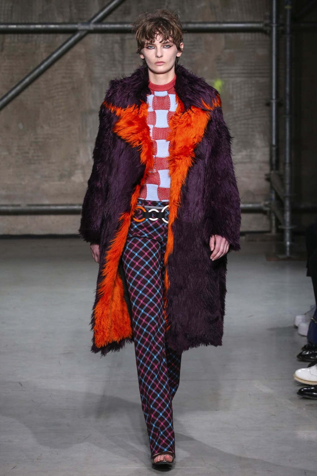 Fashion Week Milan Fall/Winter 2017 look 30 from the Marni collection 女装