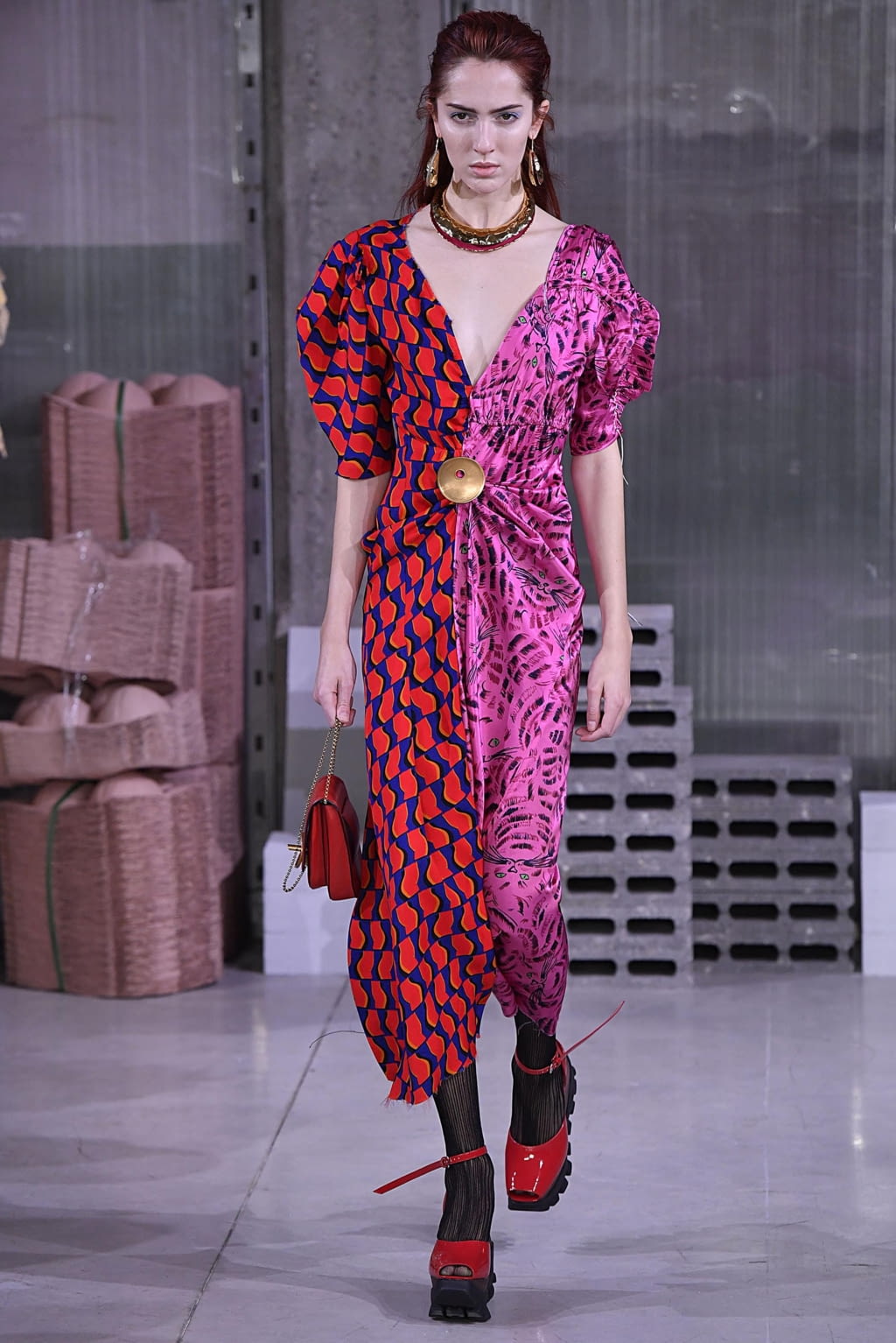 Fashion Week Milan Fall/Winter 2018 look 28 from the Marni collection 女装
