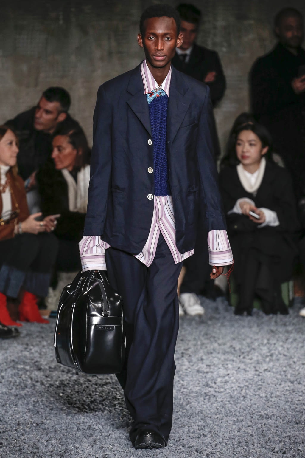 Fashion Week Milan Fall/Winter 2018 look 15 from the Marni collection 男装