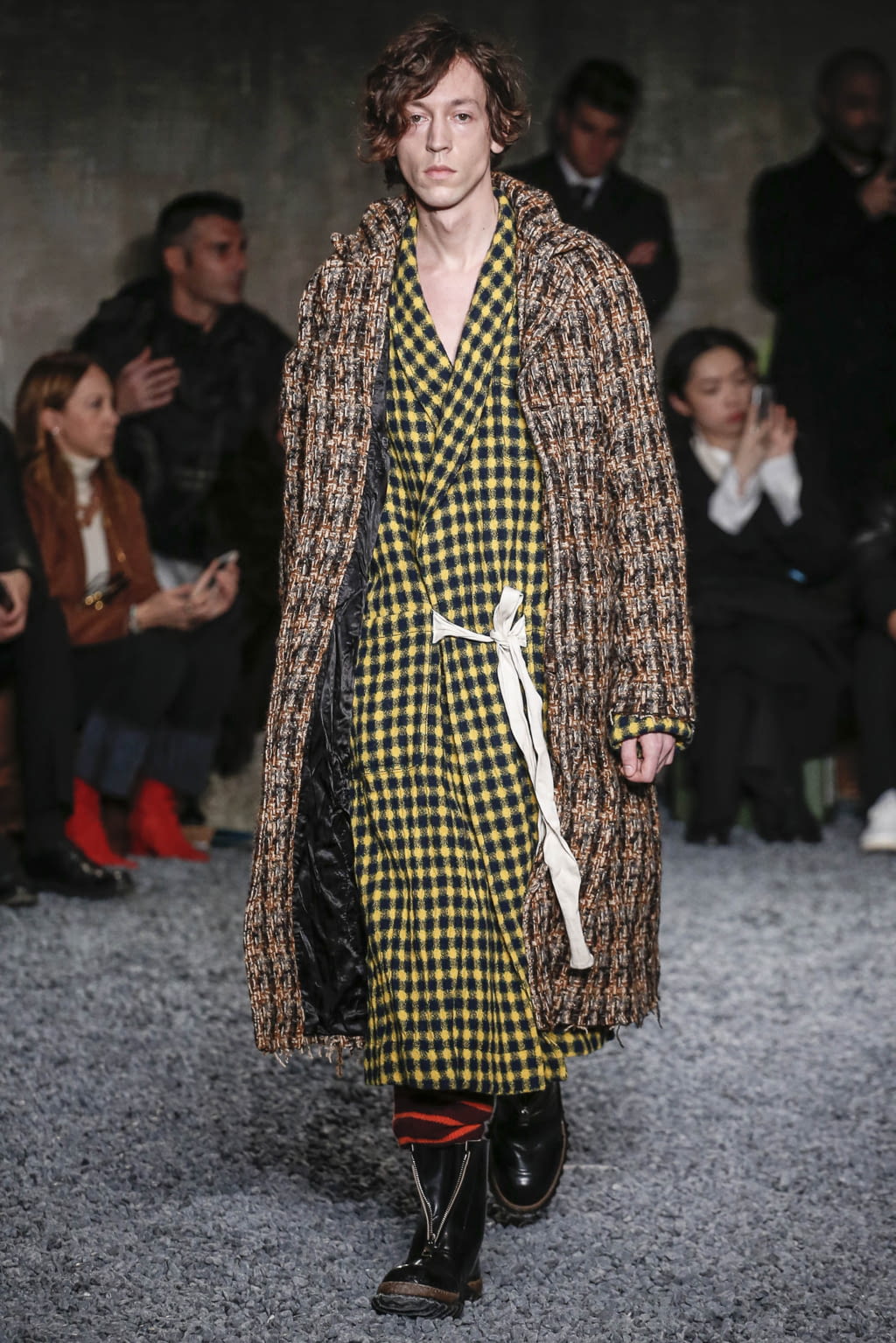 Fashion Week Milan Fall/Winter 2018 look 38 from the Marni collection 男装