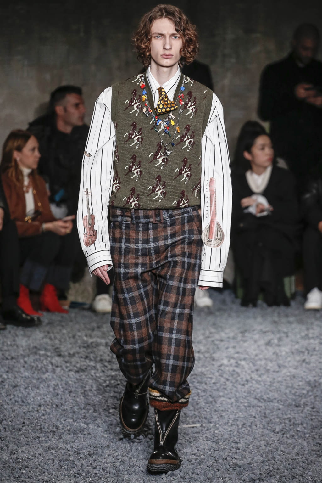 Fashion Week Milan Fall/Winter 2018 look 42 from the Marni collection 男装