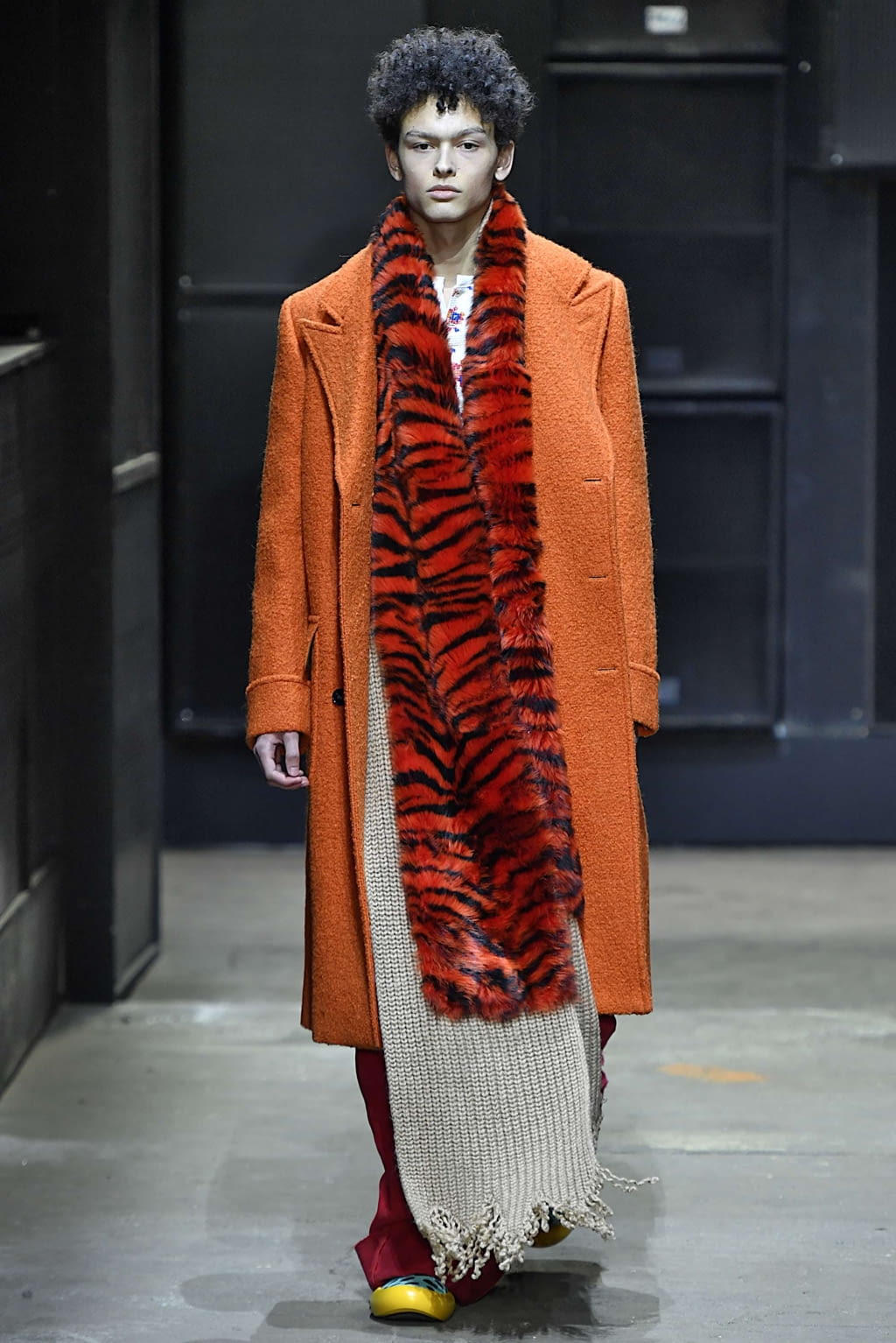 Fashion Week Milan Fall/Winter 2019 look 21 from the Marni collection 男装
