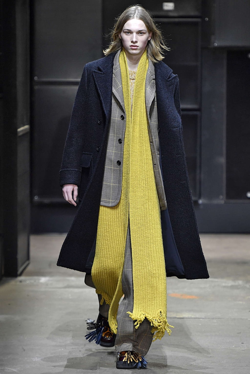 Fashion Week Milan Fall/Winter 2019 look 39 from the Marni collection 男装
