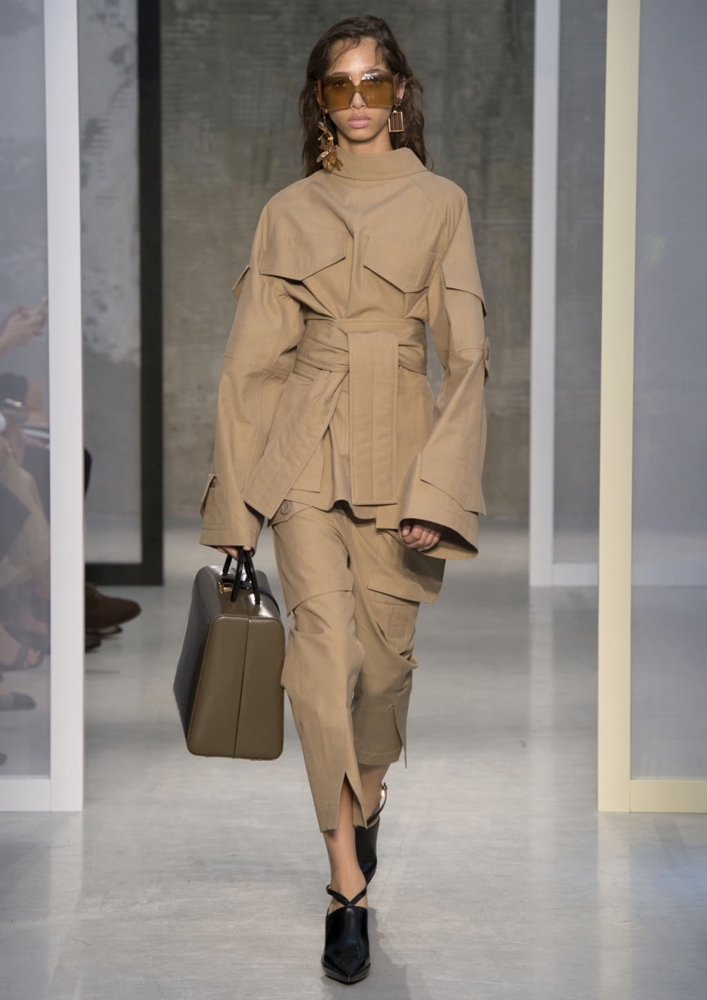 Fashion Week Milan Spring/Summer 2017 look 14 from the Marni collection 女装