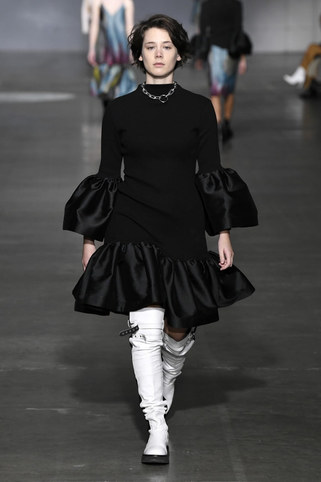 Fashion Week London Fall/Winter 2020 look 5 de la collection Marques' Almeida womenswear