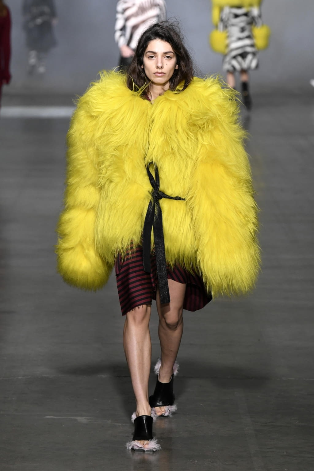 Fashion Week London Fall/Winter 2020 look 25 from the Marques' Almeida collection womenswear