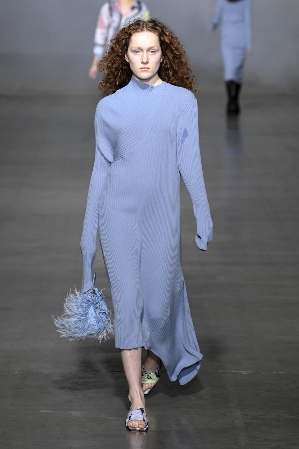 Fashion Week London Fall/Winter 2020 look 33 from the Marques' Almeida collection womenswear