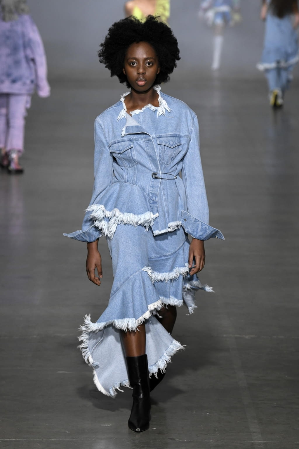 Fashion Week London Fall/Winter 2020 look 37 from the Marques' Almeida collection womenswear