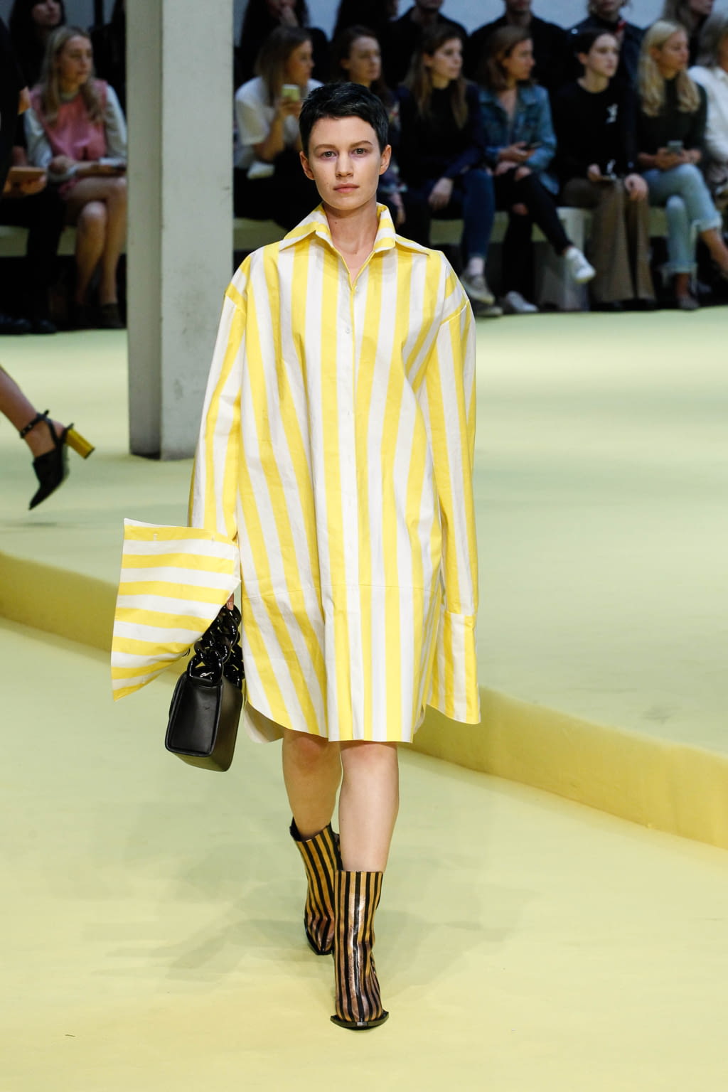 Fashion Week London Spring/Summer 2017 look 17 from the Marques' Almeida collection womenswear