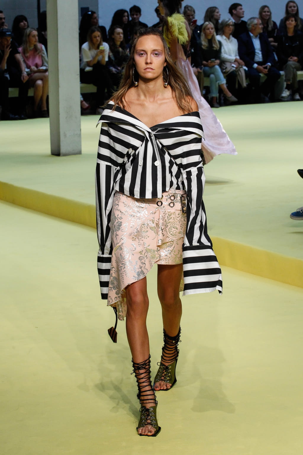 Fashion Week London Spring/Summer 2017 look 37 from the Marques' Almeida collection womenswear