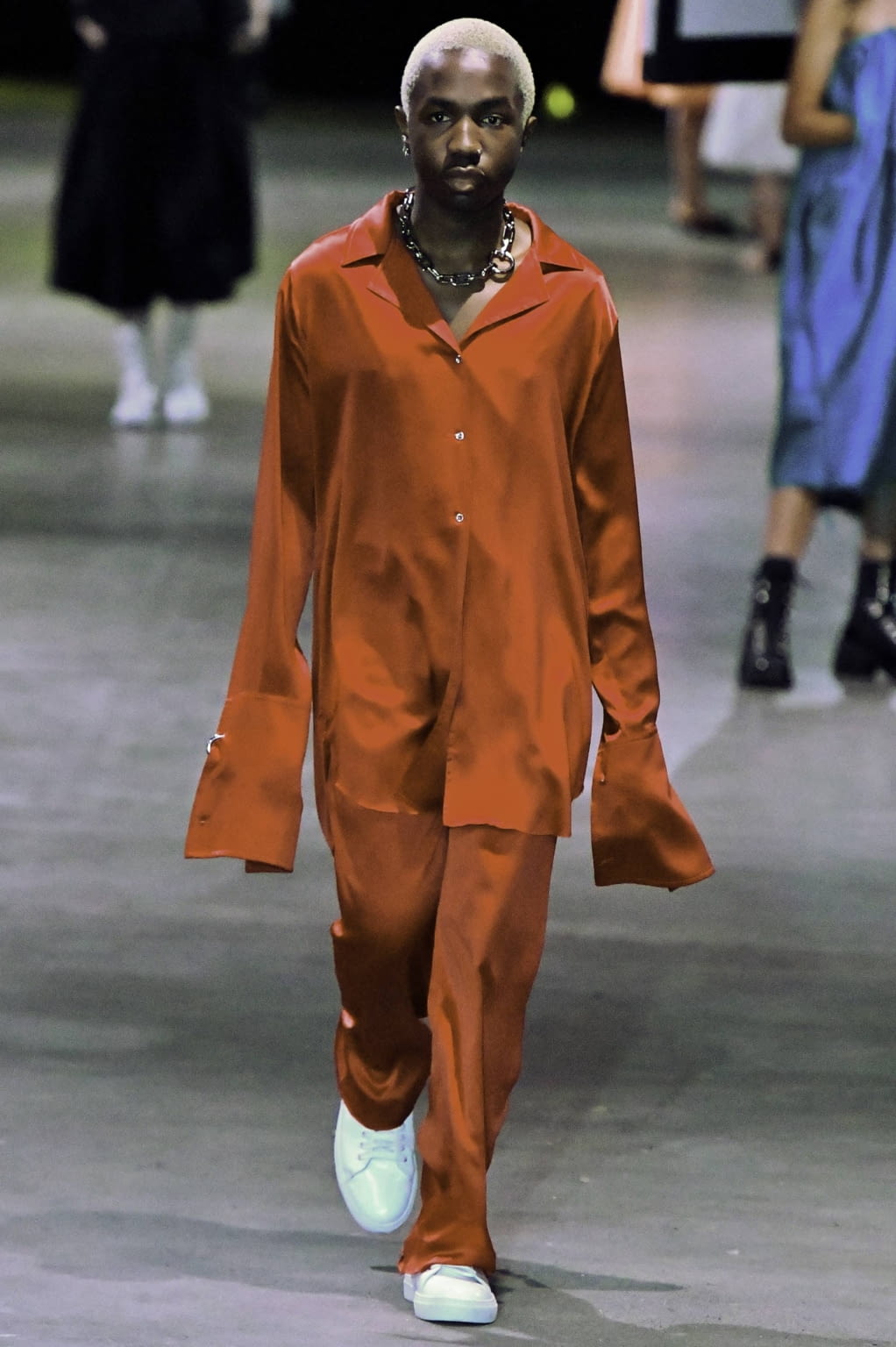 Fashion Week London Spring/Summer 2020 look 45 from the Marques' Almeida collection 女装