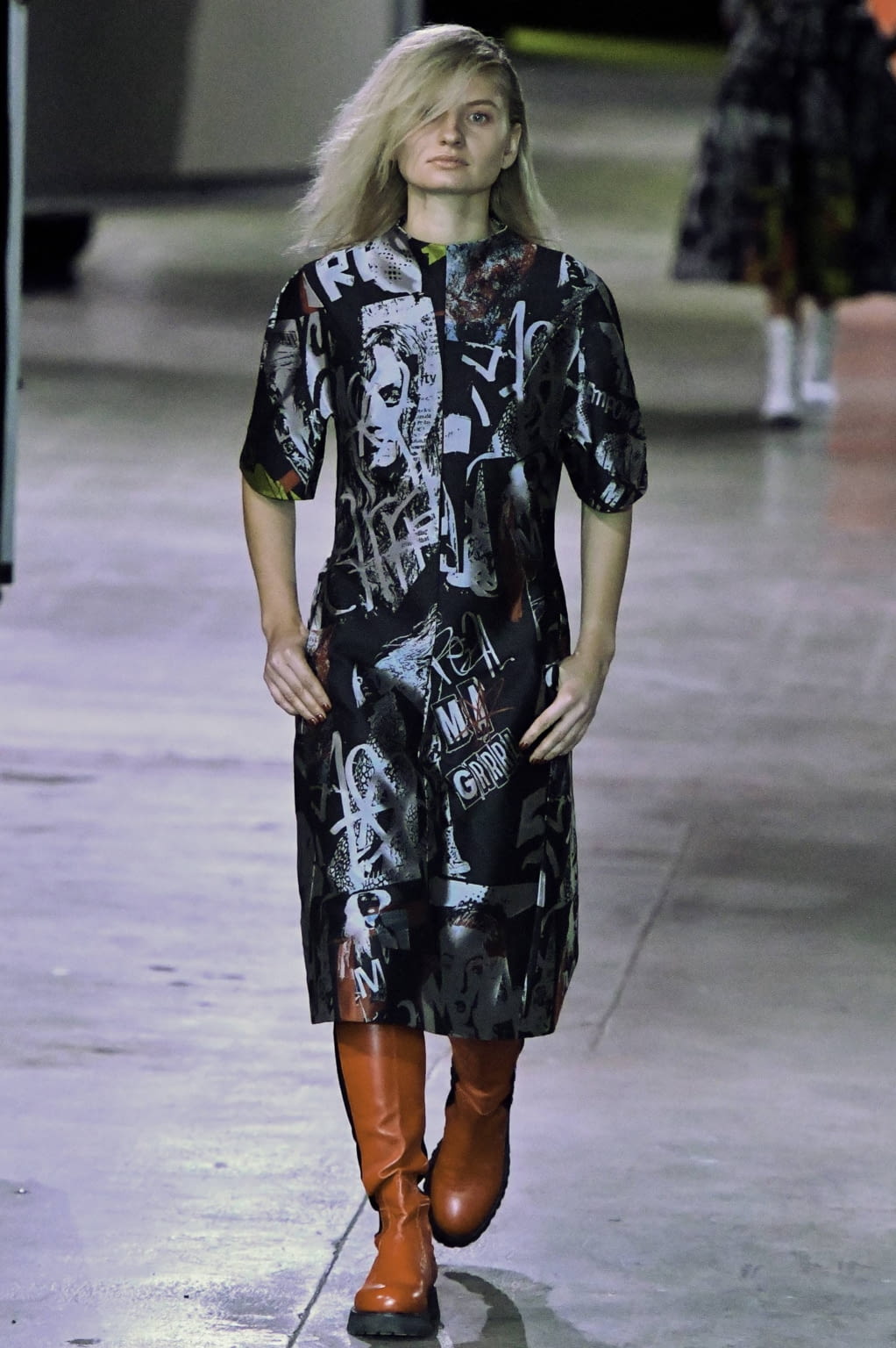 Fashion Week London Spring/Summer 2020 look 51 from the Marques' Almeida collection womenswear