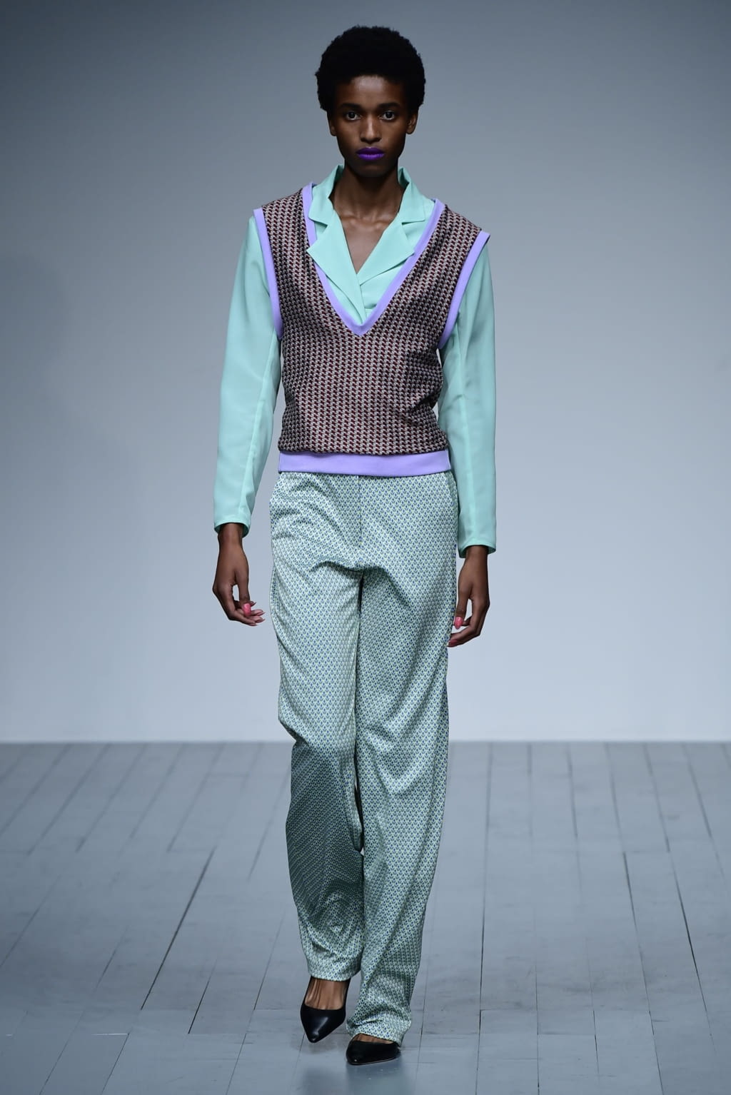 Fashion Week London Spring/Summer 2019 look 8 from the Marta Jakubowski collection 女装