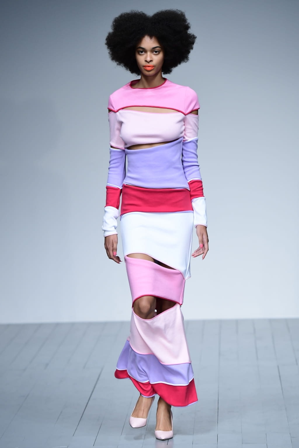 Fashion Week London Spring/Summer 2019 look 10 from the Marta Jakubowski collection 女装