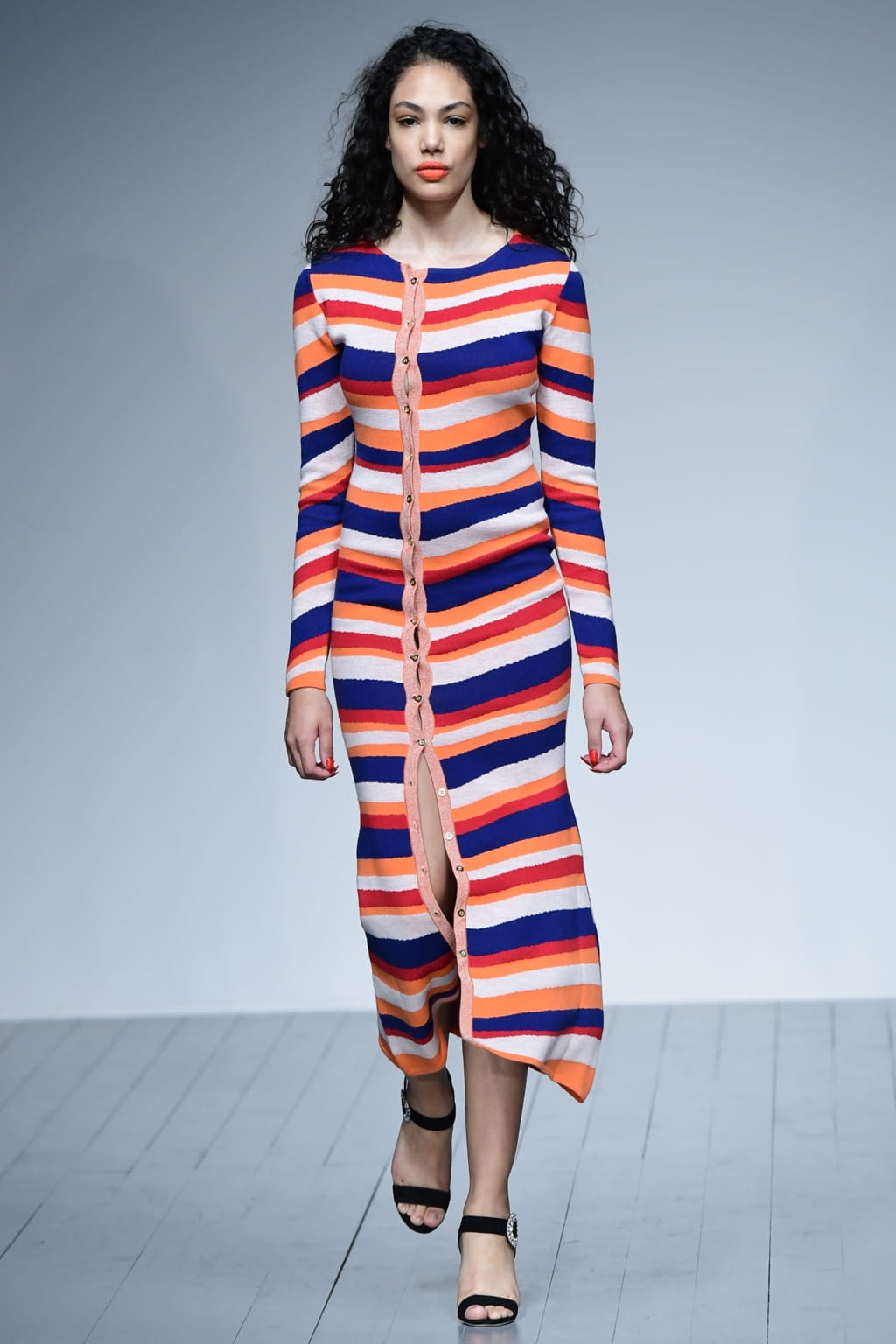 Fashion Week London Spring/Summer 2019 look 13 de la collection Marta Jakubowski womenswear