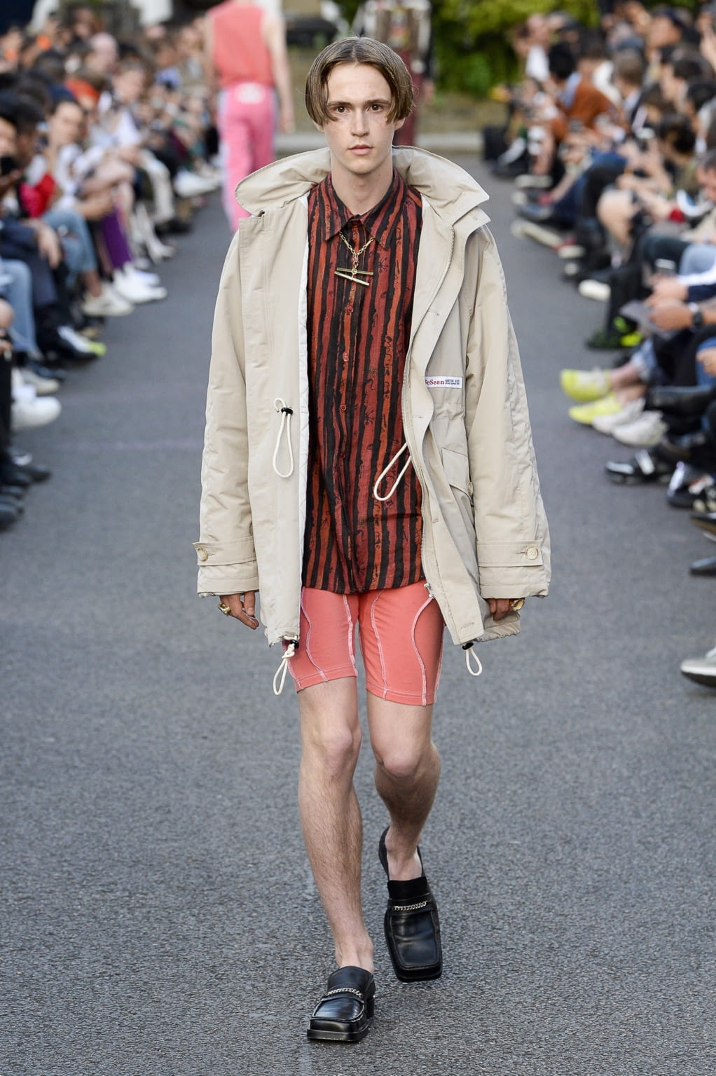 Fashion Week London Spring/Summer 2019 look 1 from the Martine Rose collection 男装
