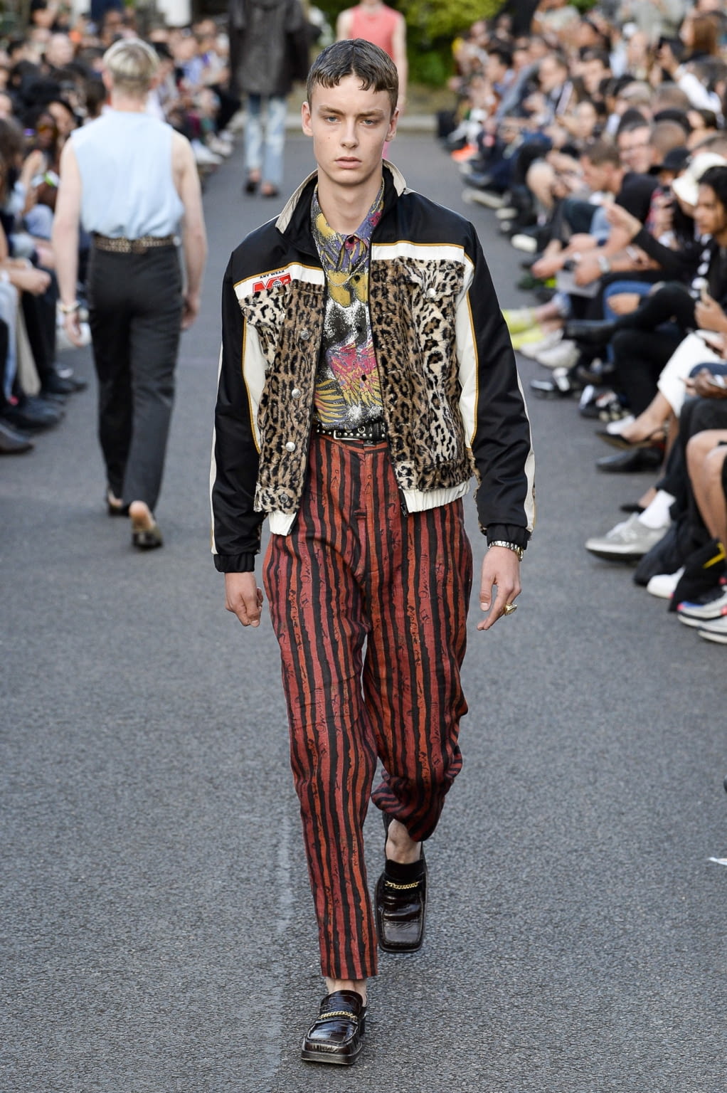 Fashion Week London Spring/Summer 2019 look 2 from the Martine Rose collection menswear