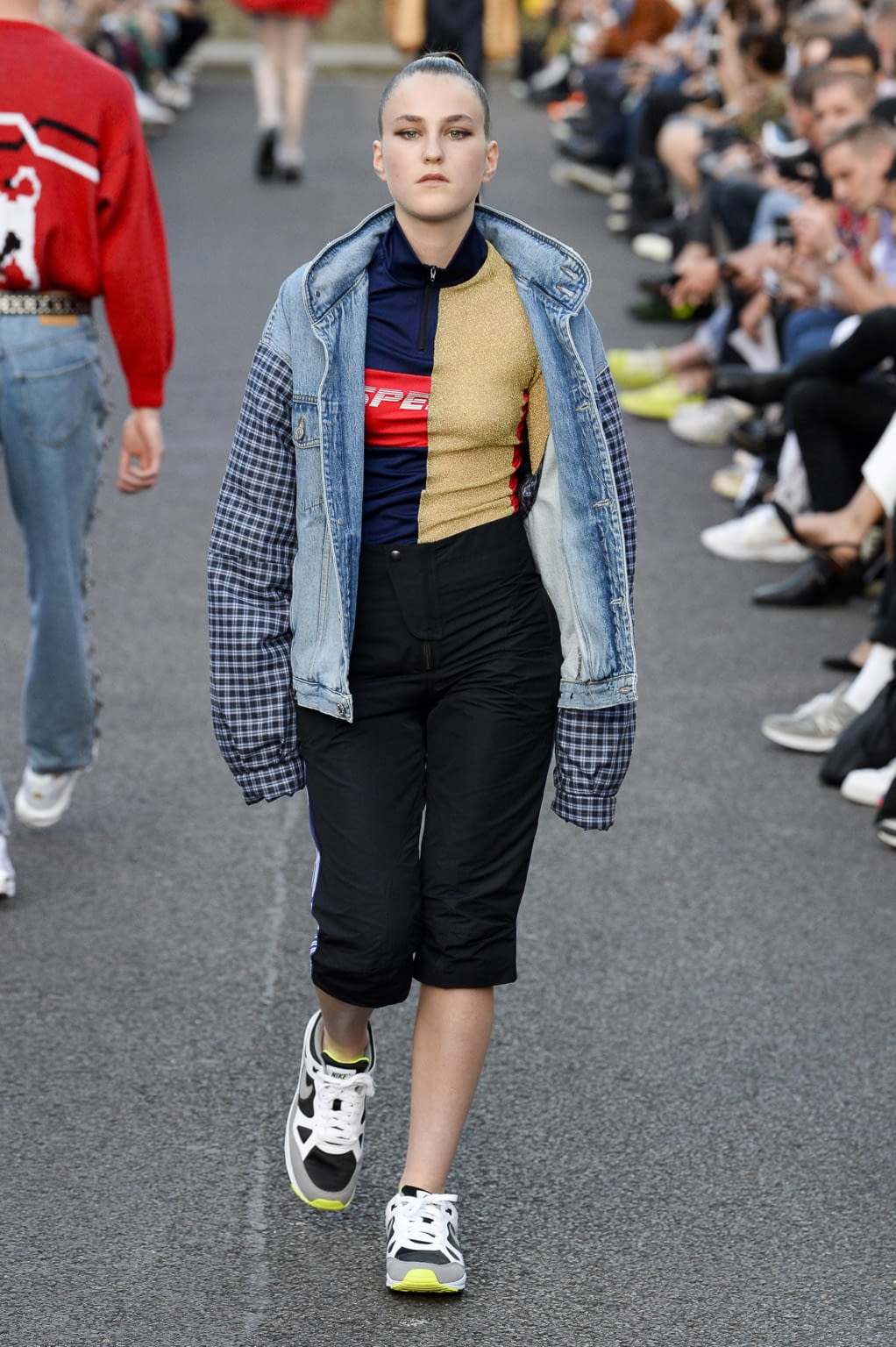 Fashion Week London Spring/Summer 2019 look 11 de la collection Martine Rose menswear
