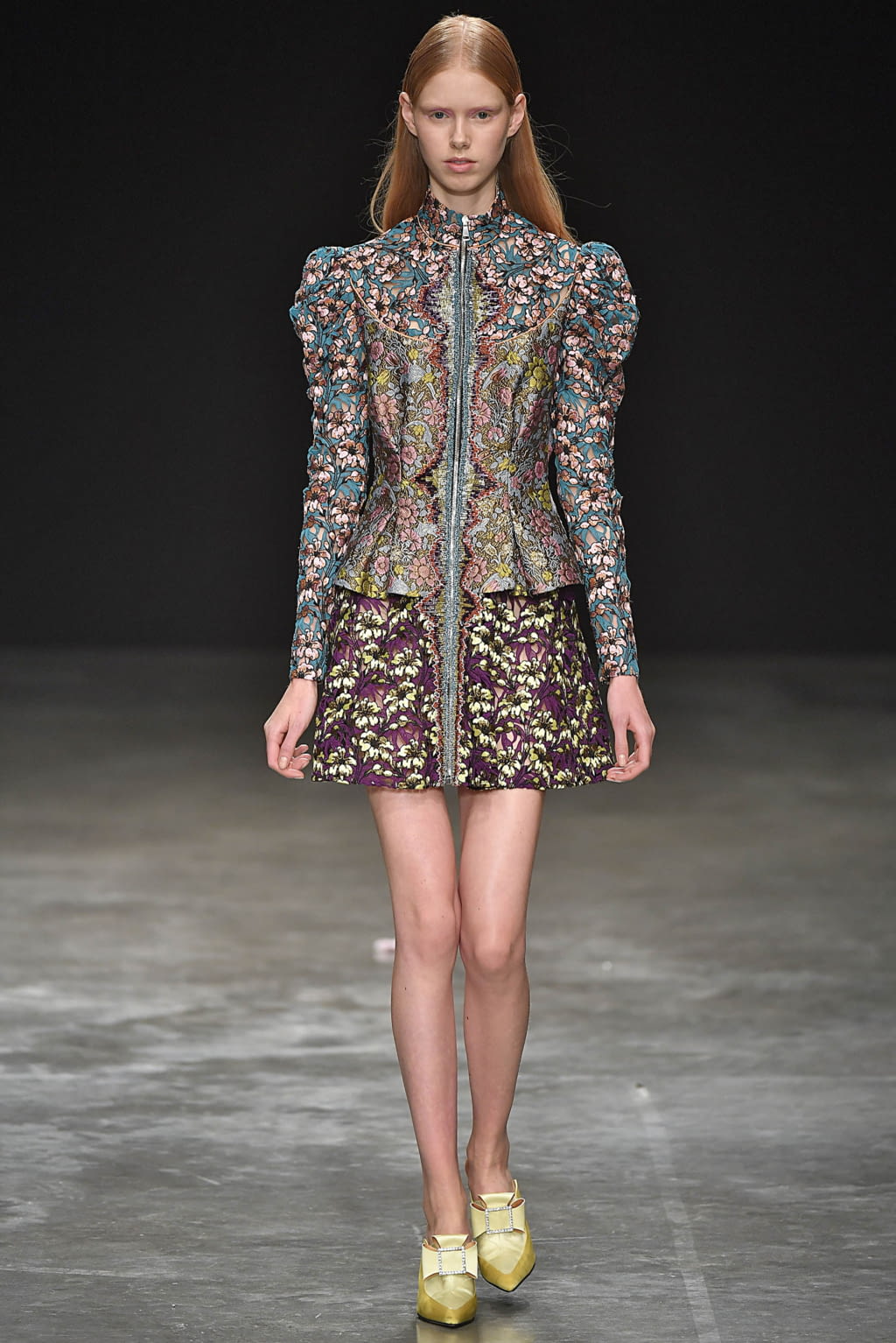 Fashion Week London Fall/Winter 2017 look 15 from the Mary Katrantzou collection 女装
