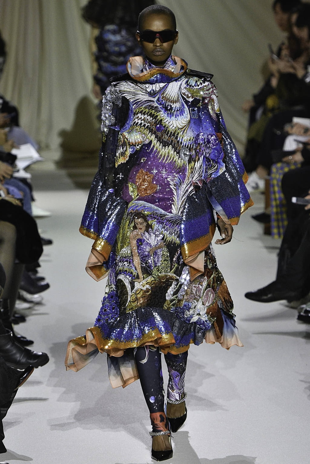 Fashion Week London Fall/Winter 2019 look 14 from the Mary Katrantzou collection 女装