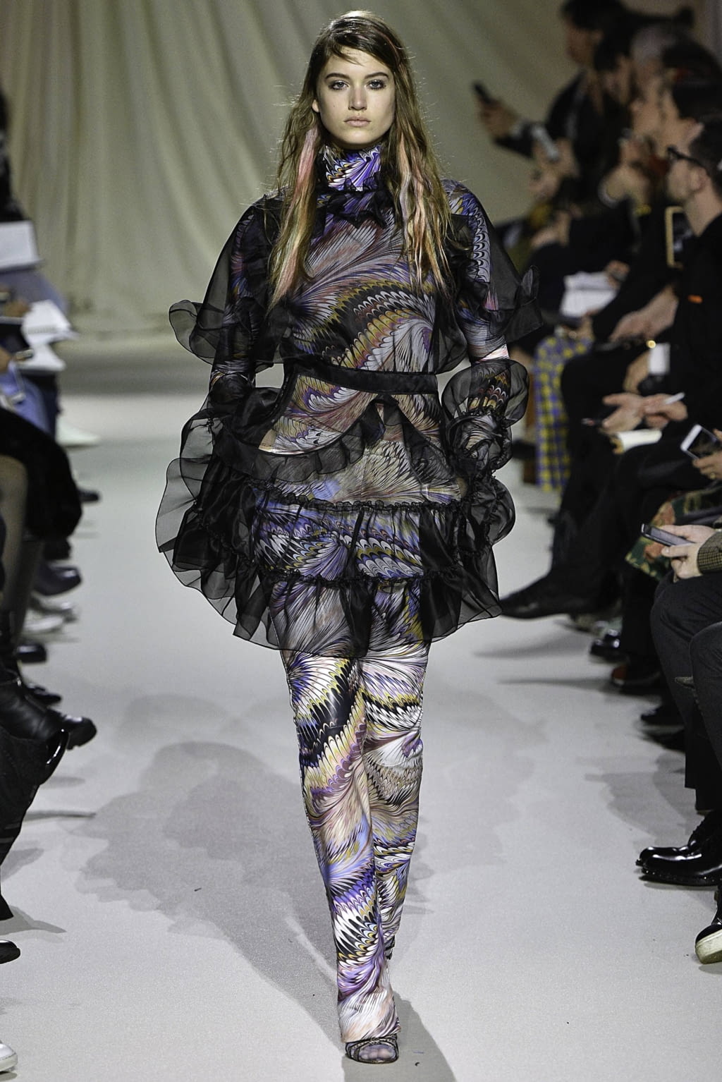 Fashion Week London Fall/Winter 2019 look 29 from the Mary Katrantzou collection 女装