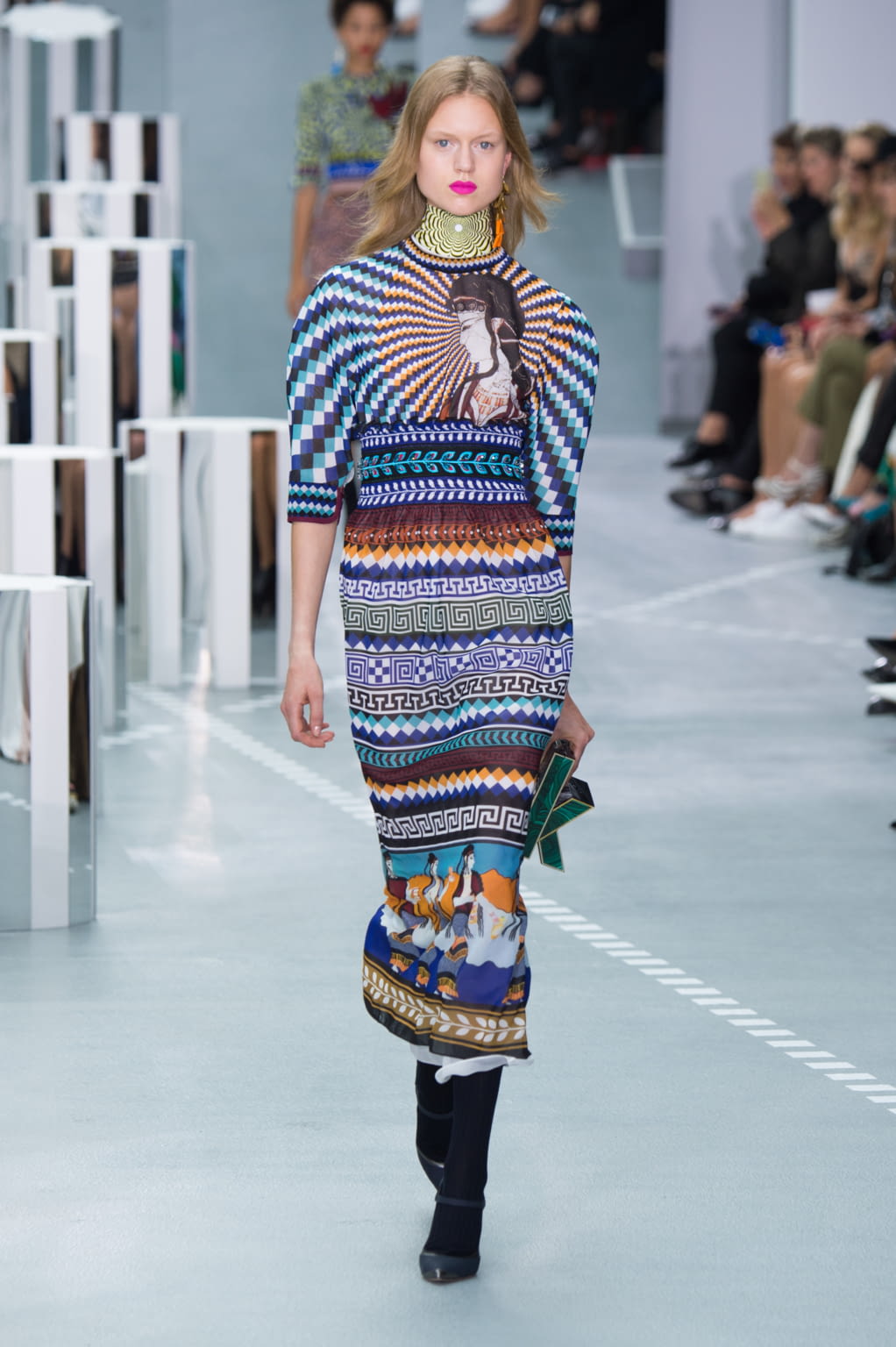 Fashion Week London Spring/Summer 2017 look 12 from the Mary Katrantzou collection 女装
