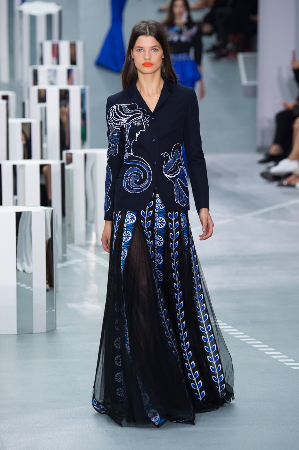 Fashion Week London Spring/Summer 2017 look 28 from the Mary Katrantzou collection womenswear