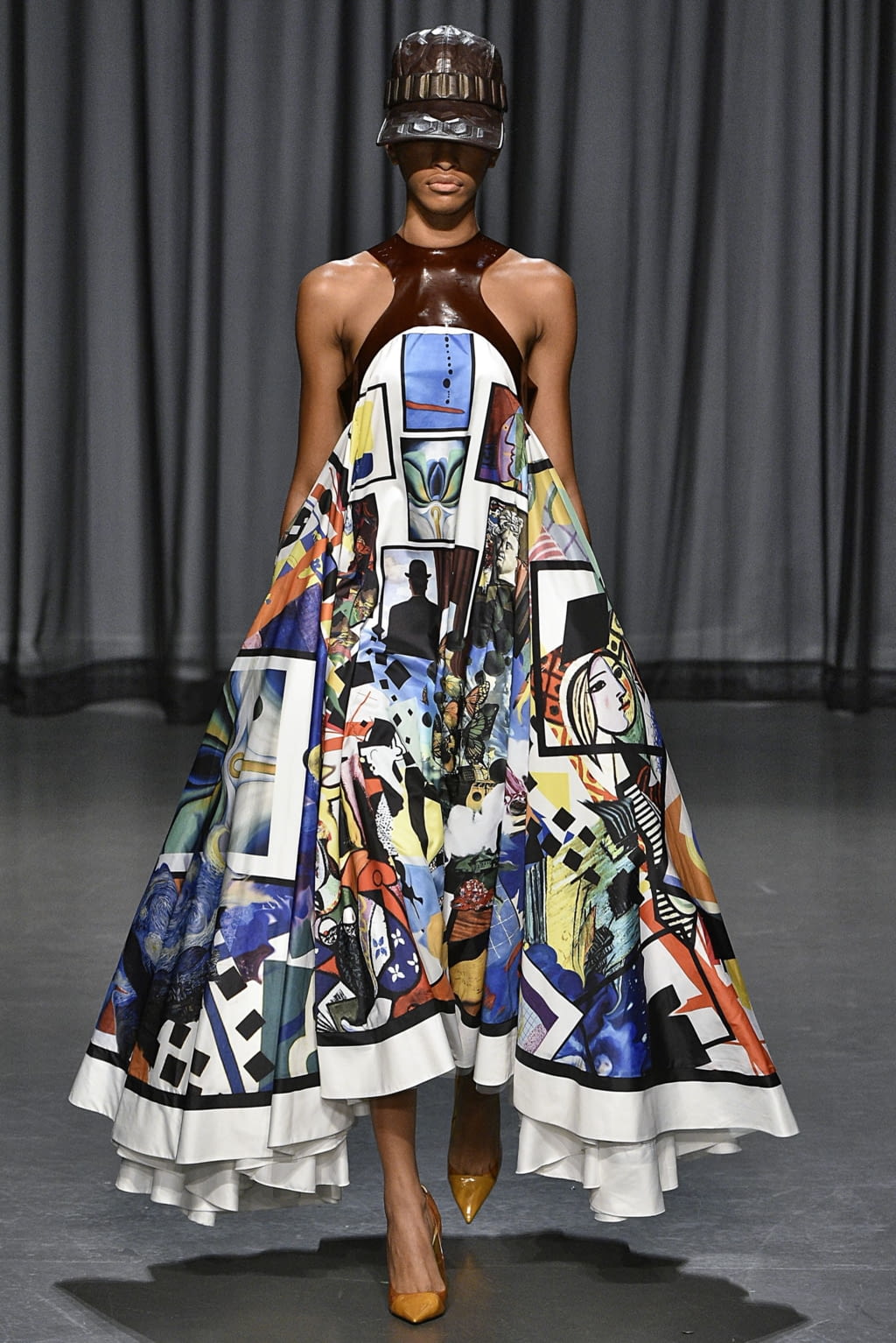 Fashion Week London Spring/Summer 2019 look 13 from the Mary Katrantzou collection 女装