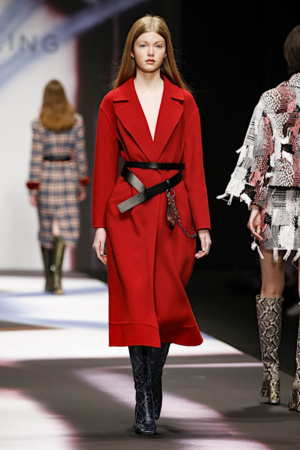Fashion Week Milan Fall/Winter 2019 look 11 from the Maryling collection 女装