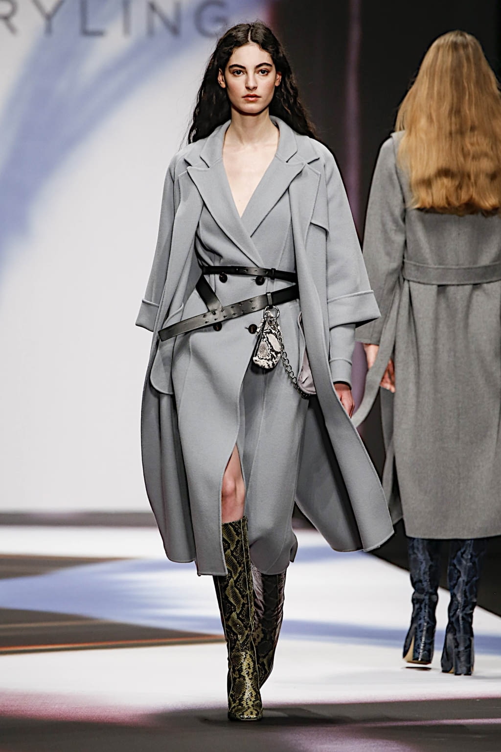 Fashion Week Milan Fall/Winter 2019 look 20 from the Maryling collection womenswear