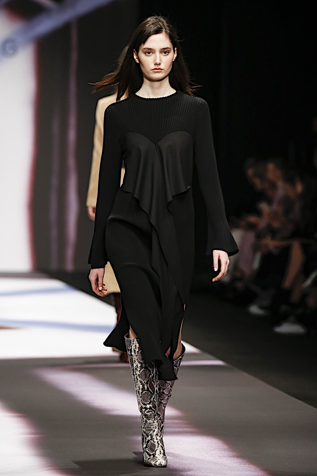 Fashion Week Milan Fall/Winter 2019 look 26 de la collection Maryling womenswear