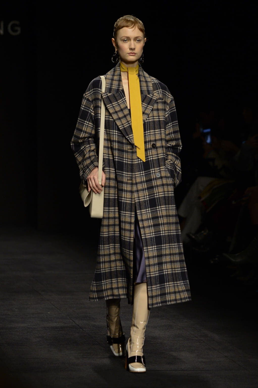Fashion Week Milan Fall/Winter 2020 look 16 de la collection Maryling womenswear