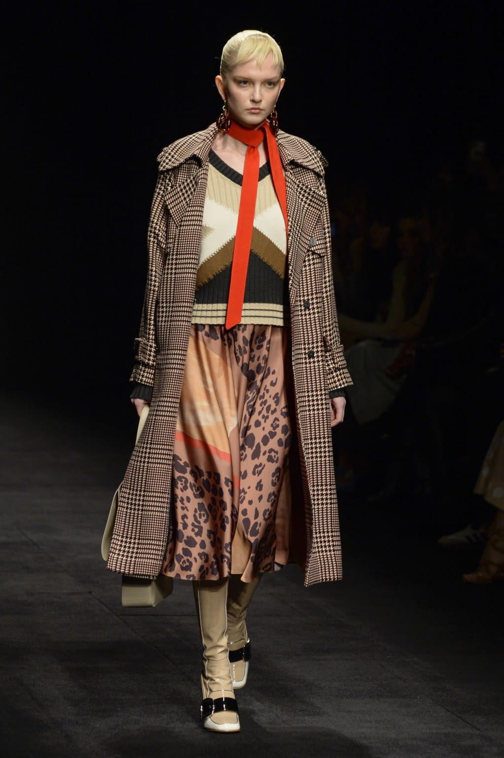 Fashion Week Milan Fall/Winter 2020 look 18 de la collection Maryling womenswear