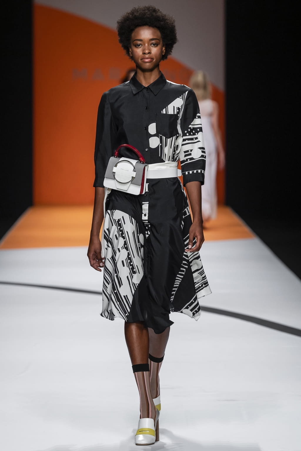 Fashion Week Milan Spring/Summer 2019 look 5 from the Maryling collection 女装