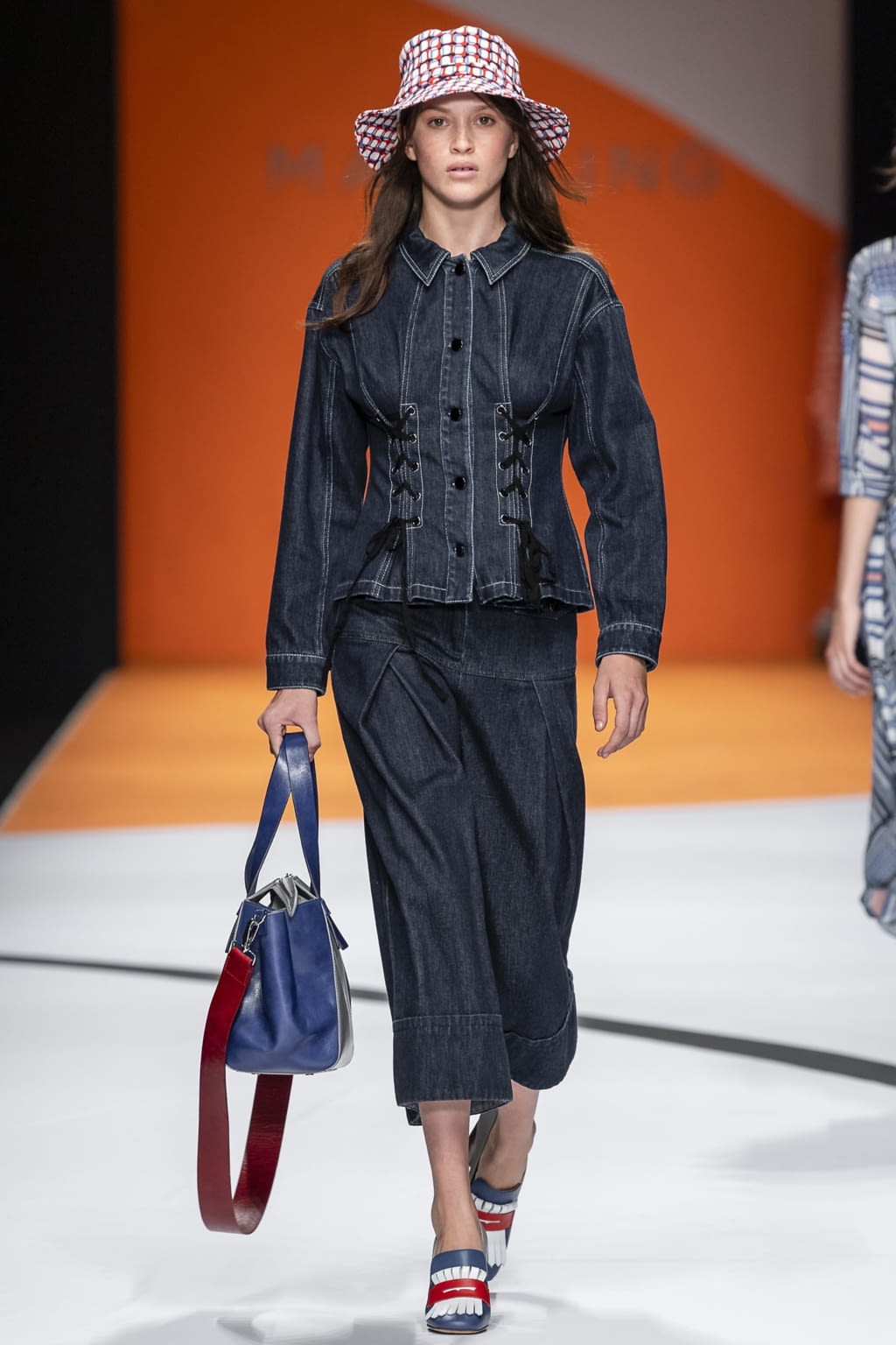 Fashion Week Milan Spring/Summer 2019 look 28 from the Maryling collection 女装