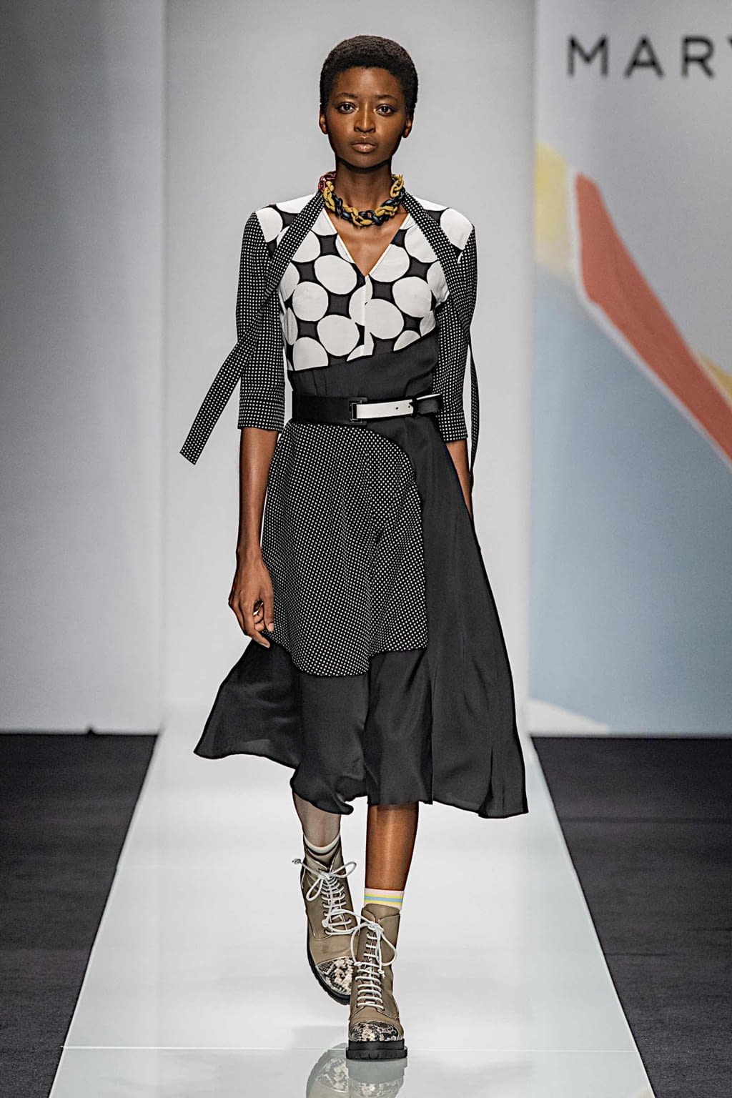 Fashion Week Milan Spring/Summer 2020 look 10 de la collection Maryling womenswear