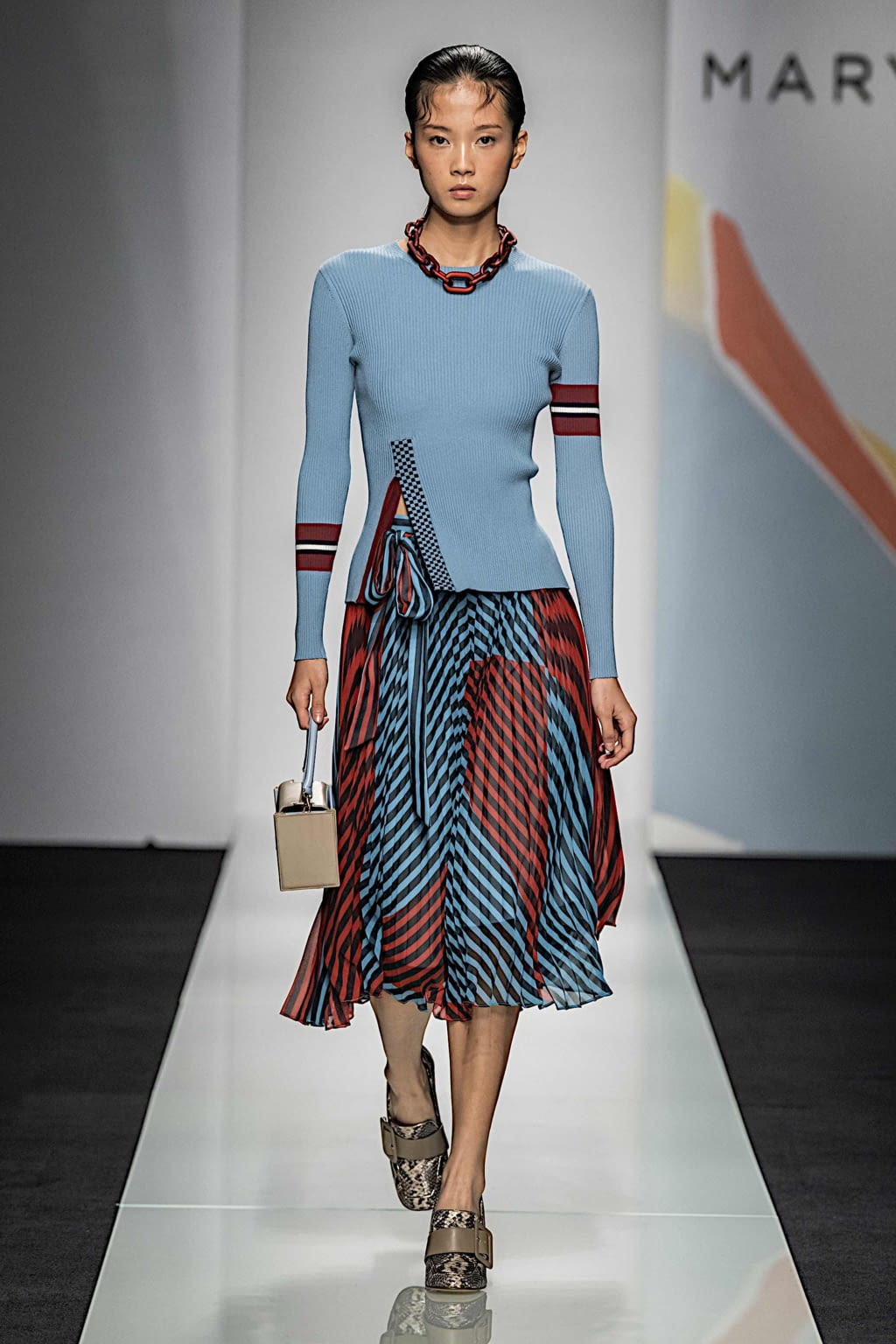 Fashion Week Milan Spring/Summer 2020 look 17 from the Maryling collection 女装