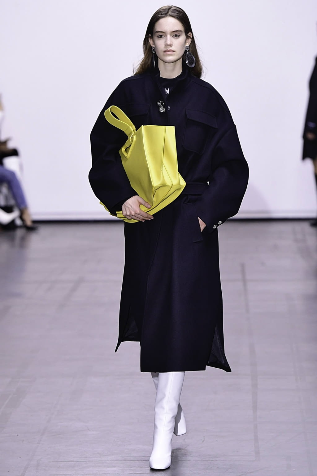 Fashion Week Paris Fall/Winter 2019 look 5 from the Masha Ma collection 女装